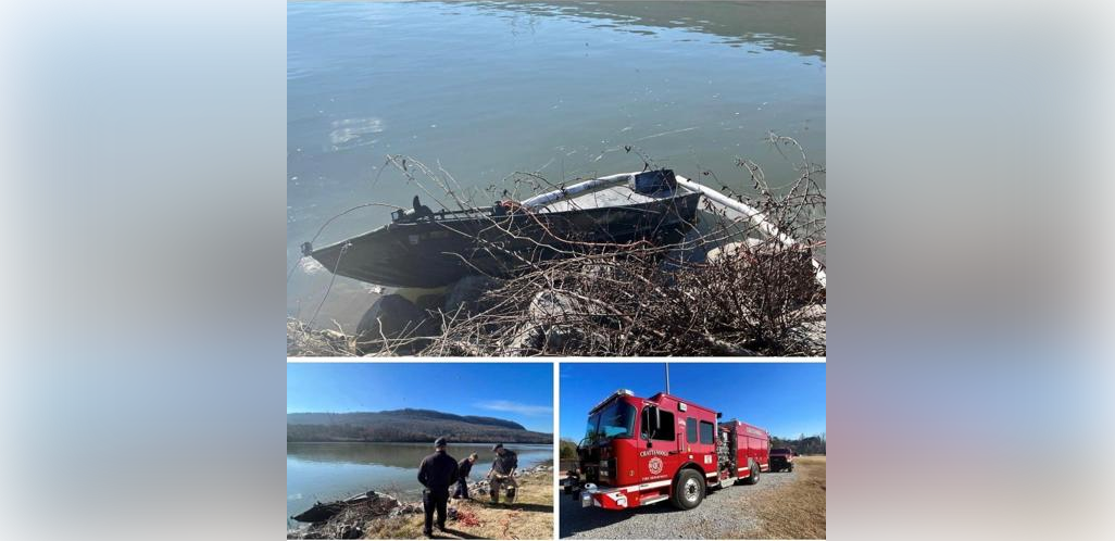 Boat fire on Raider Lane